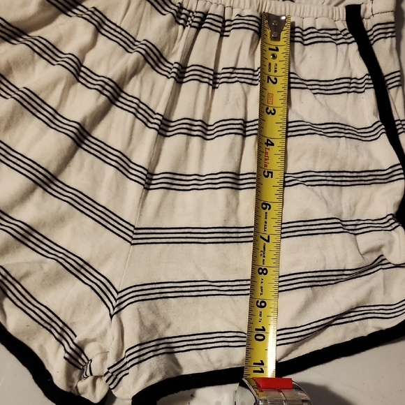 American Eagle Outfitters Monochrome Striped Shorts Jumpsuit - Picture 5 of 8